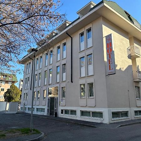 Hotel Kristall Corsico Buitenkant foto