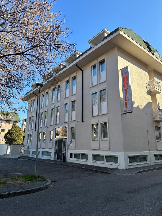 Hotel Kristall Corsico Buitenkant foto